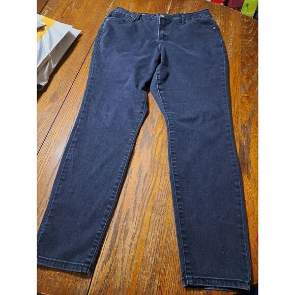 Size 14W 32 Nine West Jeans Cigarette Fit Skinny Denim Blue Jeans with Pockets - Picture 1 of 5